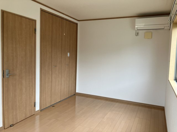 【小川新町エスティームB号棟の居間】