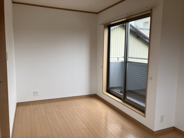 【小川新町エスティームB号棟の居間】