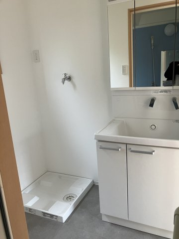 【小川新町エスティームB号棟の洗面所】