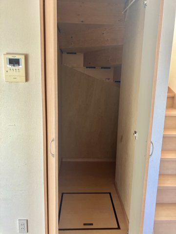 【小川新町エスティームB号棟の収納】