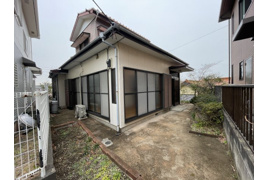 森崎2丁目貸家の外観