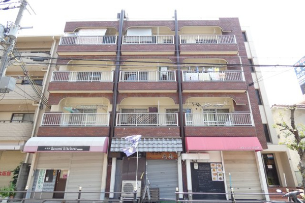 フローラルハイツの外観