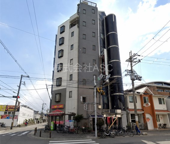 【ダイヤモンドビルの外観】