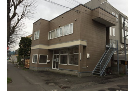 札幌市東区北七条東のアパートの外観