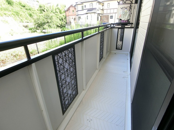 【セジュール茅原のバルコニー】