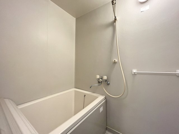 【ソレムⅠ新城の浴室】