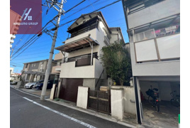 大阪市平野区長吉六反の戸建ての外観