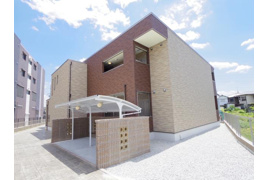 大和郡山市小泉町のアパートの外観