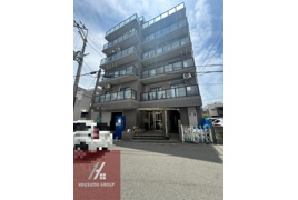 エル三津屋の外観