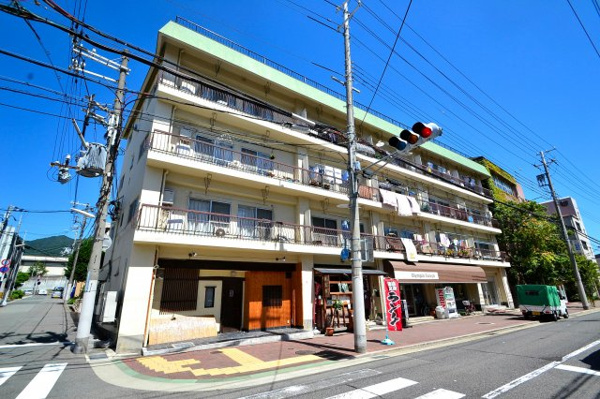 大克マンションの外観