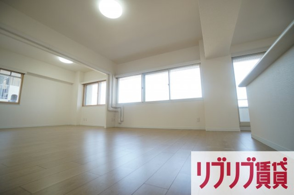 白樺フラッツの居間