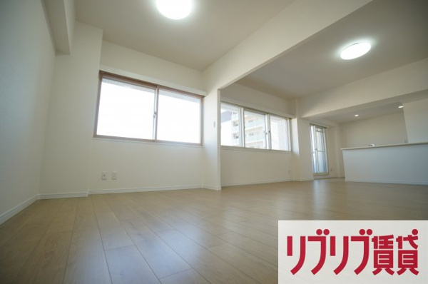 白樺フラッツの居間