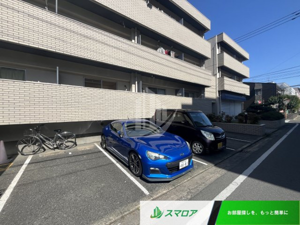 福岡市南区大楠のマンションの駐車場