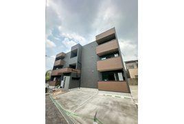 LouisApartment吹田東リバーパークの外観