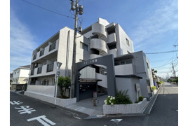 エマーユ若葉の外観