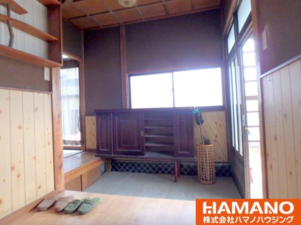 【折本戸建ての玄関】