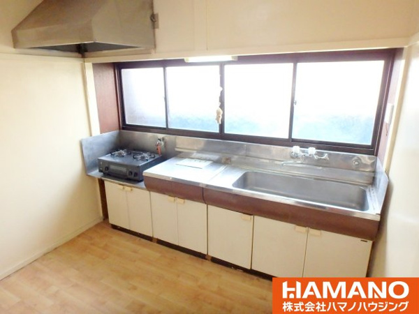 【折本戸建てのキッチン】