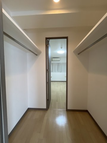 ローレルコート津新町の収納