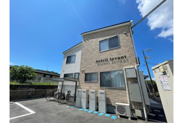 浅口市鴨方町六条院中のアパートの外観