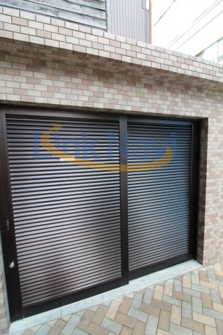 【リーガル新福島のエントランス】