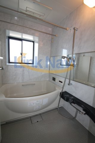 【リーガル新福島の浴室】