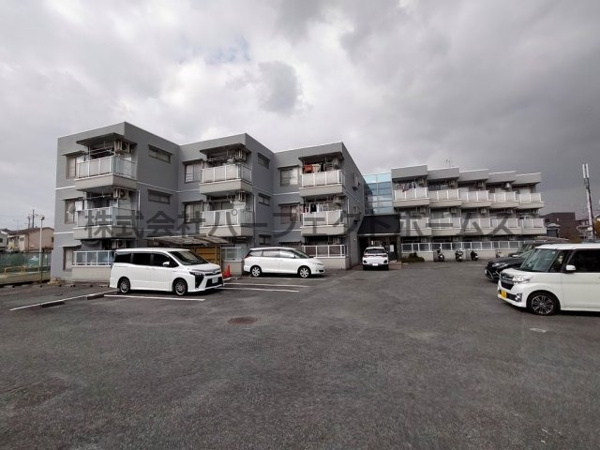 ハピネス渚の外観