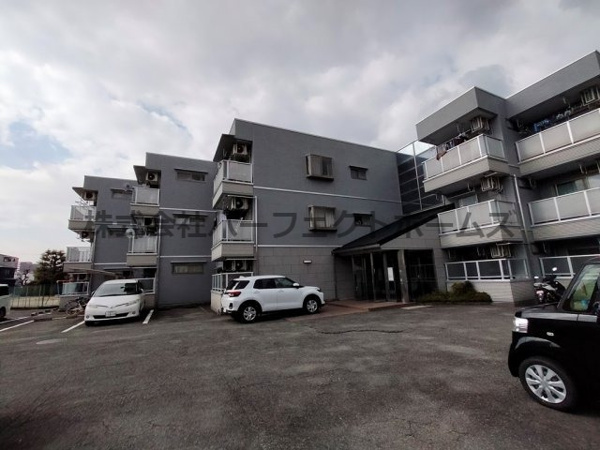 ハピネス渚の外観