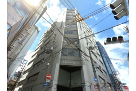 東梅田八千代ビルの外観