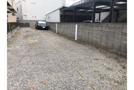 ドミールタガラ駐車場の外観