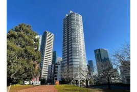 マジェスタワー六本木の外観