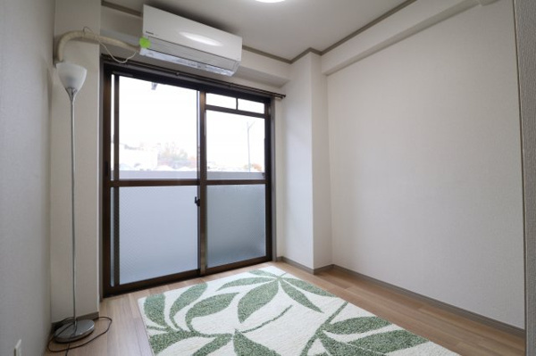 イーズ南春日丘の内装