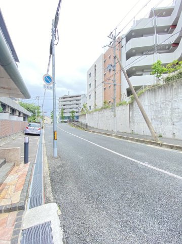 イーズ南春日丘の周辺