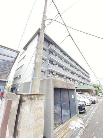 イーズ南春日丘の外観