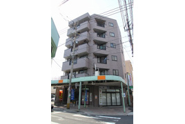 鹿児島市中央町のマンションの外観