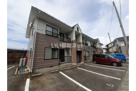 西置賜郡白鷹町大字荒砥乙のアパートの外観