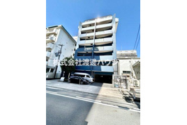 サングレートESAKAⅡの外観