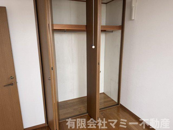 【西新地事務所Yの収納】