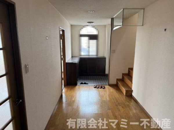 【西新地事務所Yの内装】