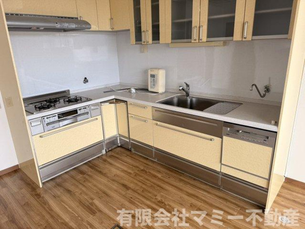 【西新地事務所Yのキッチン】