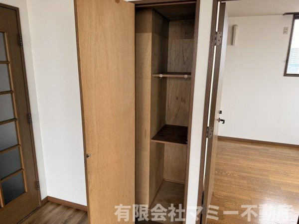【西新地事務所Yの収納】