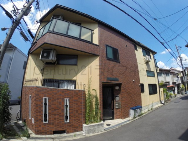 バートンハウス西淡路の外観