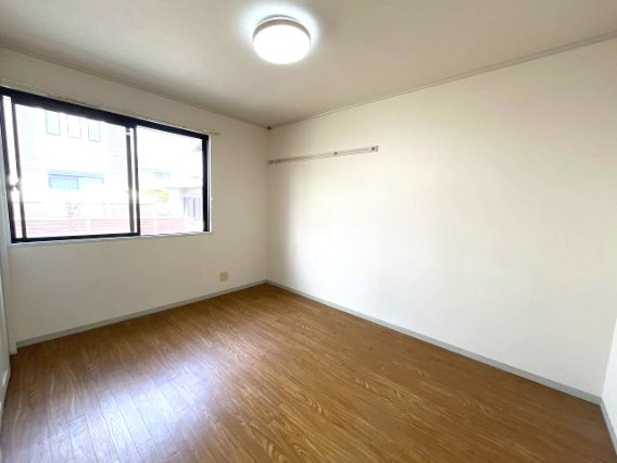 コーポ池まち花やしきの居間