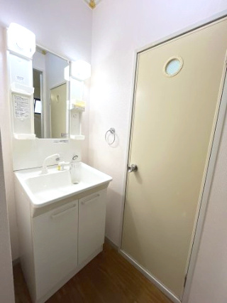 コーポ池まち花やしきの洗面所