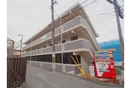 アドラー隅本の外観