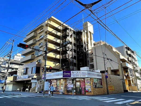 メゾンドール奈良大宮の外観