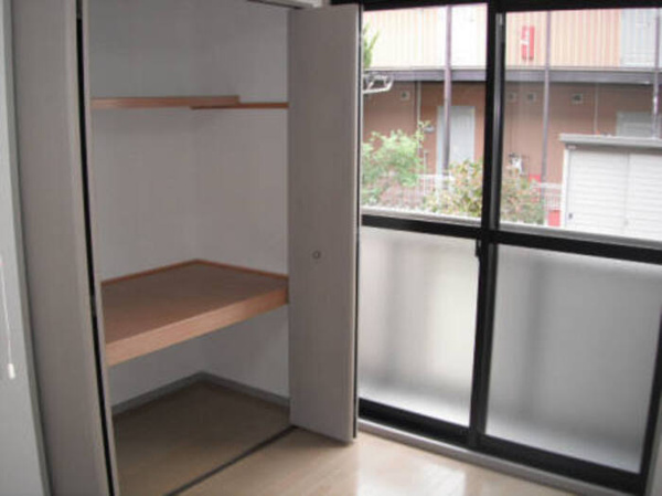 セジュールさくら館の洋室