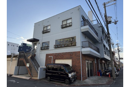 八尾市八尾木北の事務所の外観