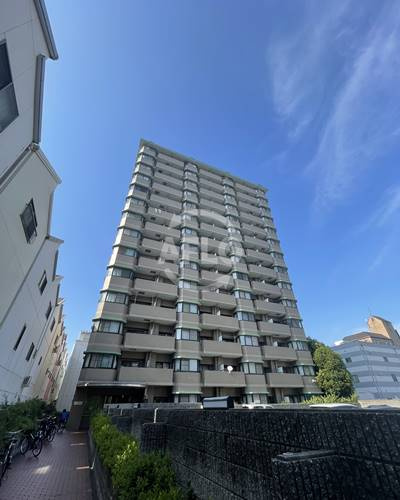 マンシオン・タイラの外観