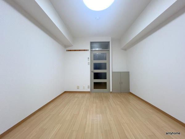 モリビル京橋　仲介手数料無料の居間