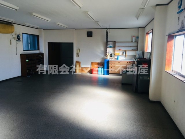 【滝川町事務所Iの内装】
